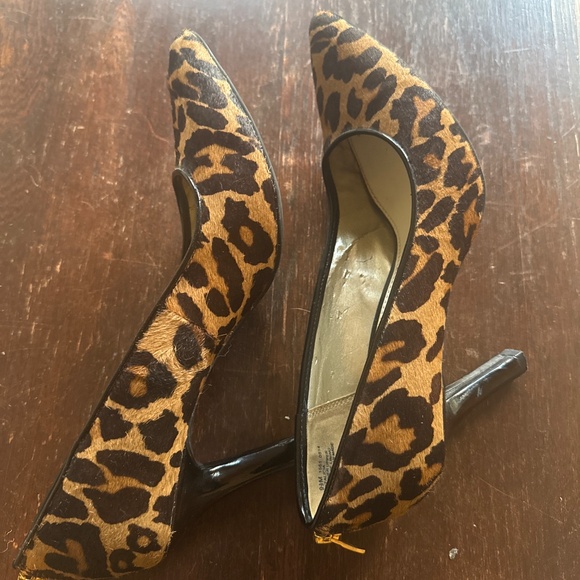 Leopard Print Pumps Size 9.5 - Picture 6 of 6